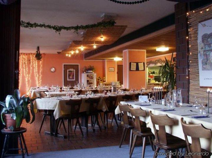 Hotel Stille Санкт-Мориц Ресторан фото
