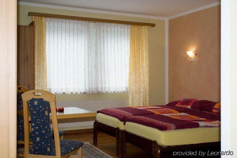 Hotel Stille Санкт-Мориц Номер фото